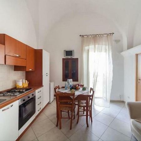 Monolocale Finemente Ristrutturato Ostuni Buitenkant foto