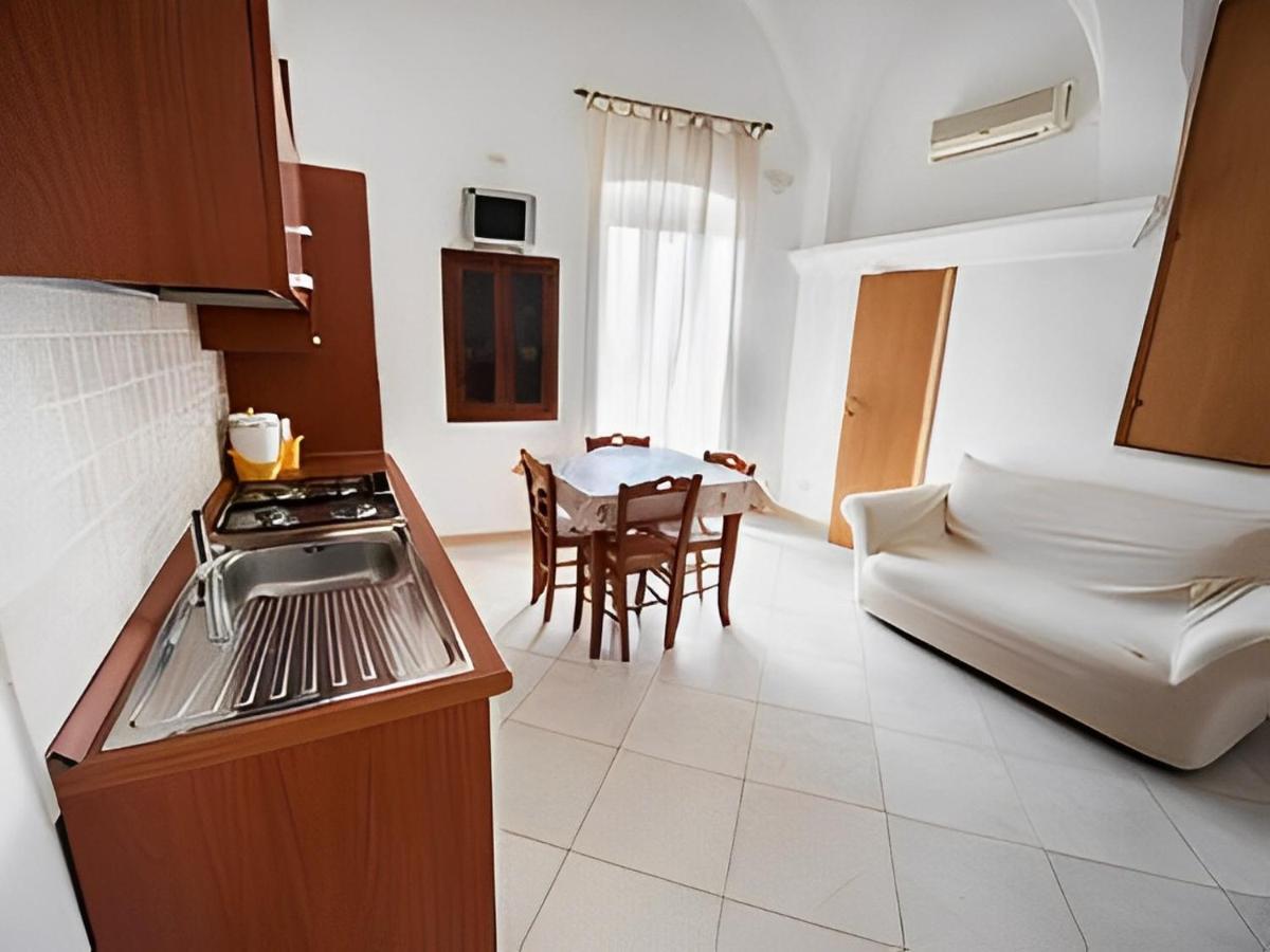 Monolocale Finemente Ristrutturato Ostuni Buitenkant foto