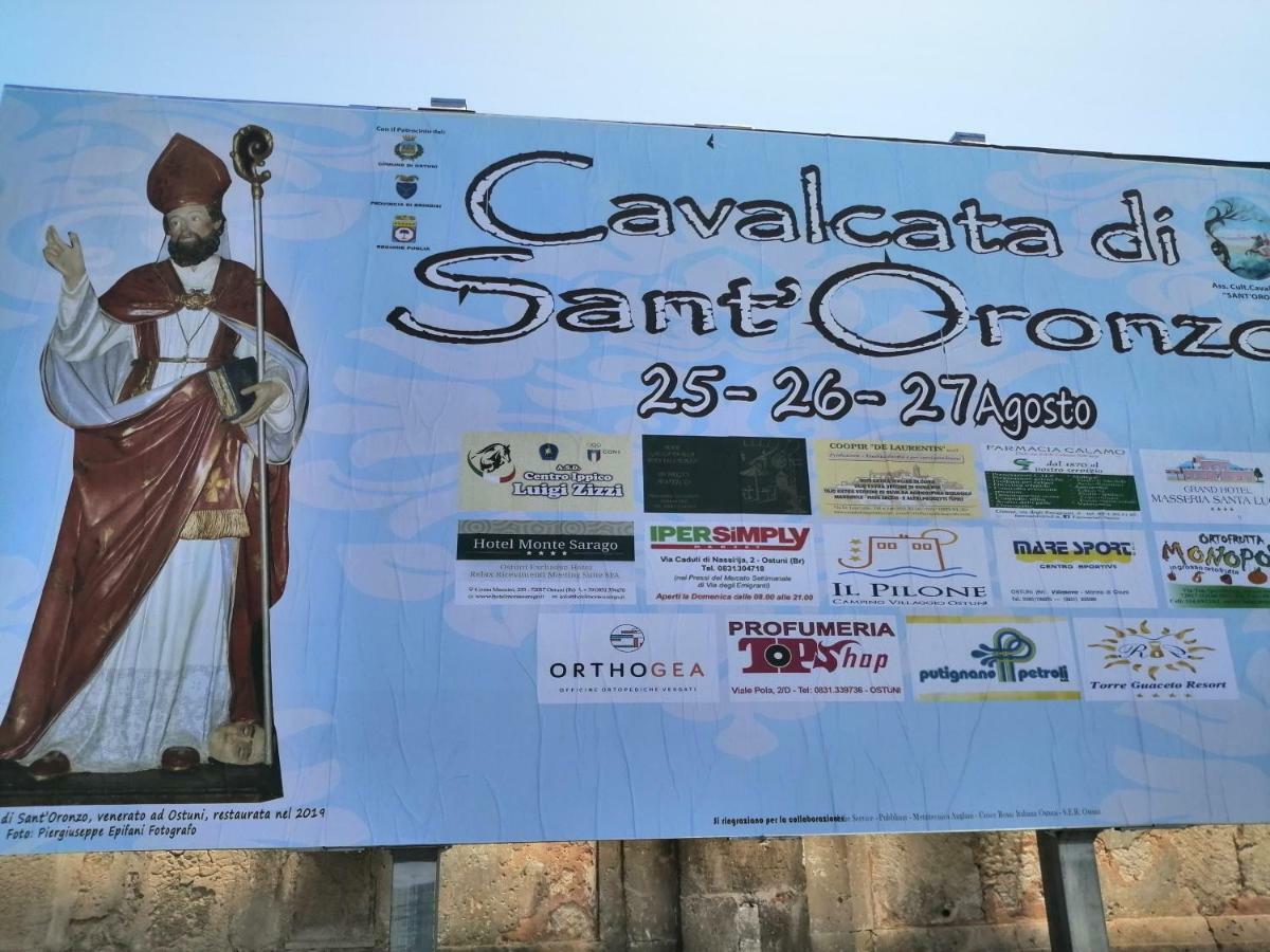 Monolocale Finemente Ristrutturato Ostuni Buitenkant foto